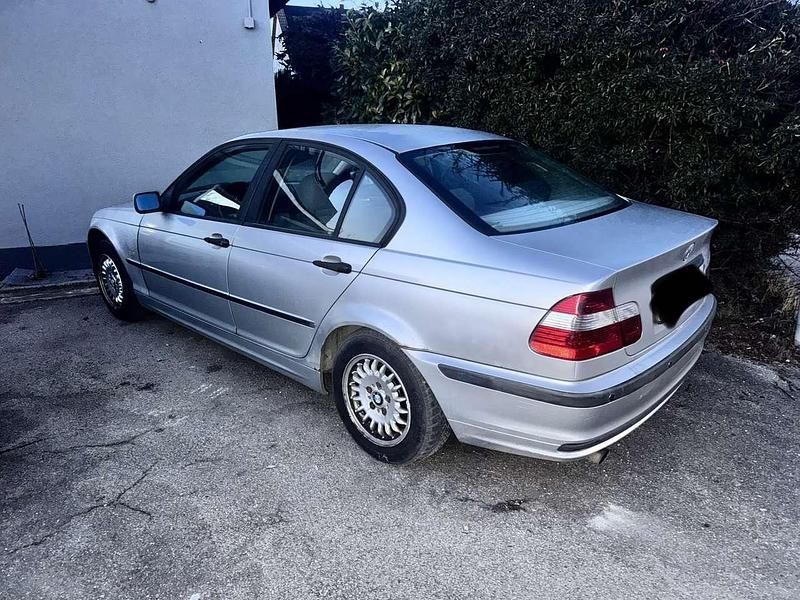 Gebraucht BMW 318 118 PS (86 kW) 1998 Limousine