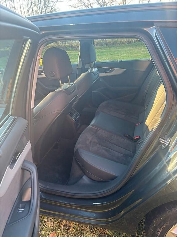 Gebraucht Audi A4 204 PS (150 kW) 2021 Grau Kombi