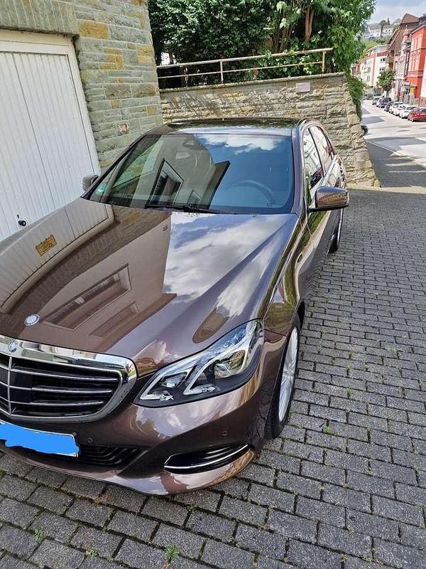 Gebraucht 2013 Mercedes E350 Elegance Limousine | 23.000 € (Fairer Preis) - Bild 1/4