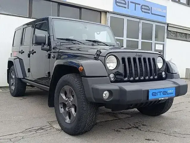 Gebraucht Jeep Wrangler Unlimited 200 PS (147 kW) 2017 Schwarz (black) SUV