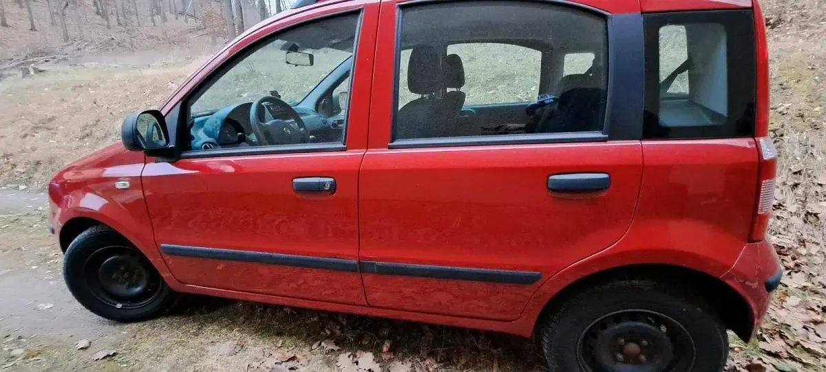 Używany Fiat Panda 69 KM (50 kW) 2011 Czerwony Hatchback