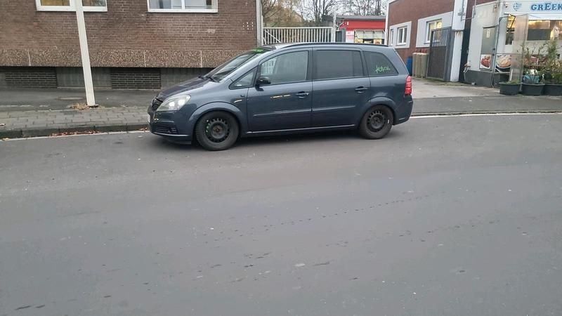 Gebraucht Opel Zafira 150 PS (110 kW) 2007 Blau Van / Kleinbus