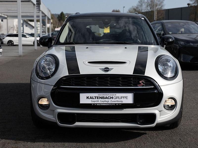 Gebraucht Mini Cooper S 192 PS (141 kW) 2019 Silber Kleinwagen