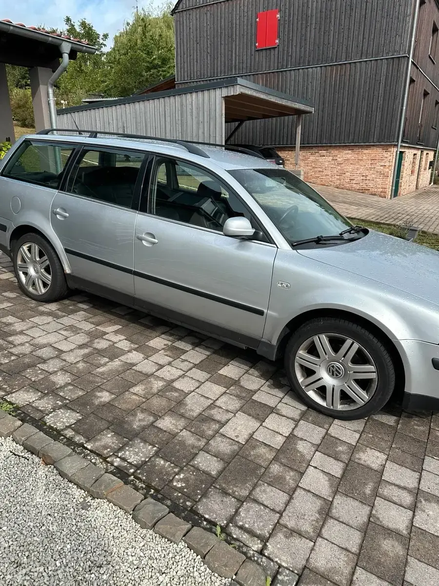 Gebraucht VW Passat 131 PS (96 kW) 2004 Silber Kombi
