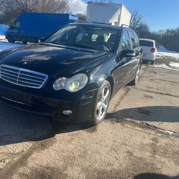 Schwarz Gebraucht 2005 Mercedes C220 Elegance Kombi | 2.500 € (Fairer Preis) - Bild 1/4