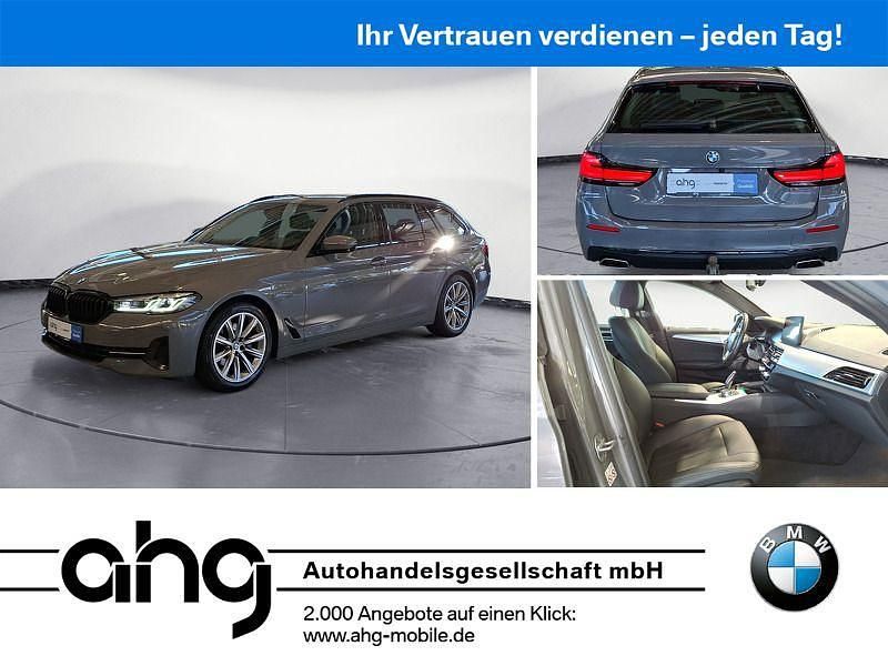 Grau Gebraucht 2022 BMW 520 Performance Kombi | 34.930 € (Teuer) - Bild 1/4