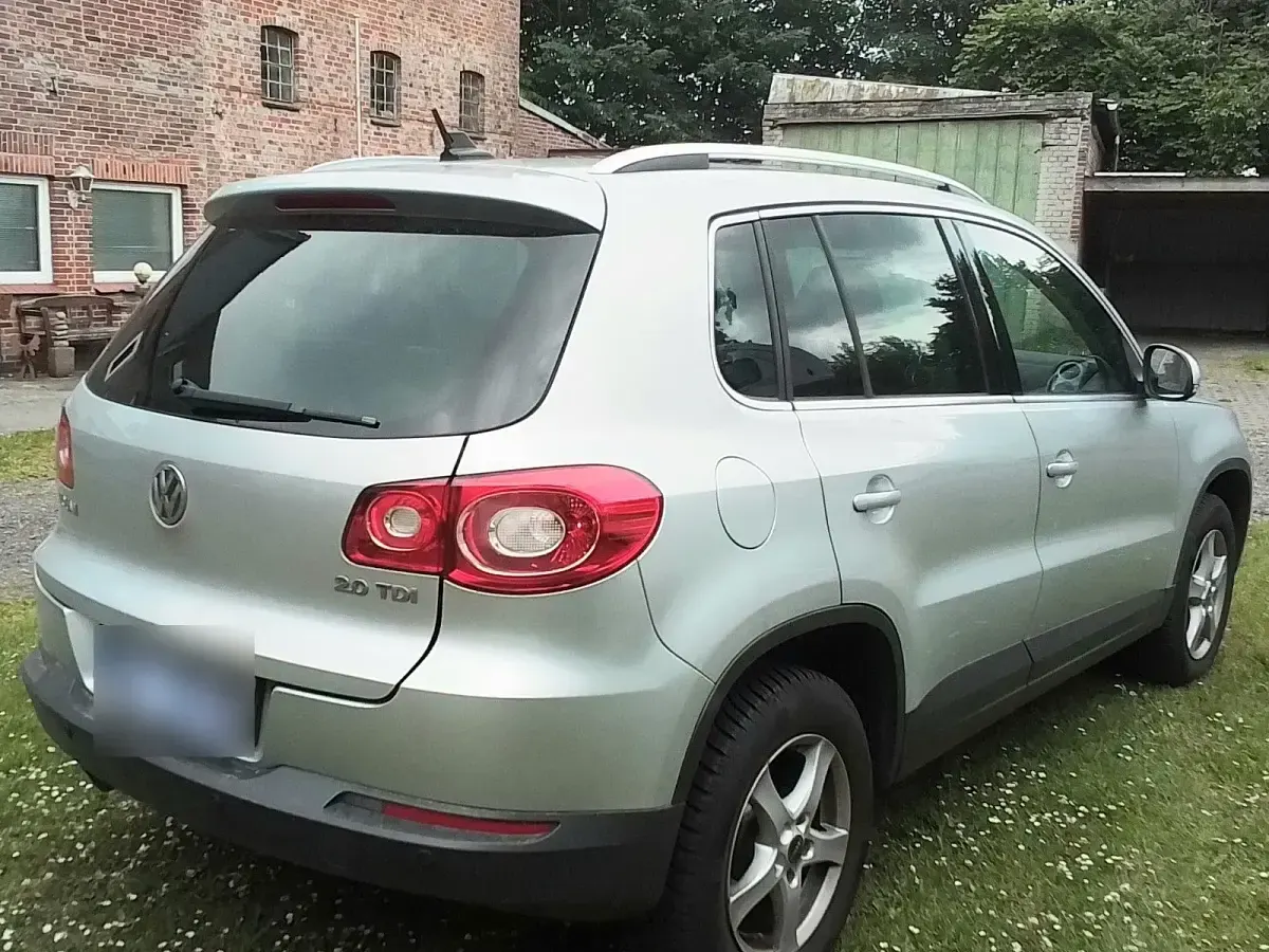 Gebraucht VW Tiguan 140 PS (102 kW) 2010 Silber SUV