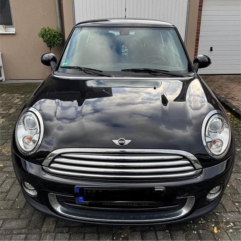 Schwarz Gebraucht 2011 Mini ONE Kleinwagen | 4.999 € (Superpreis) - Bild 1/4