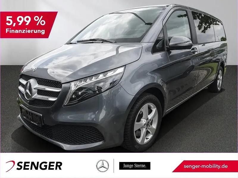 Grau Gebraucht 2023 Mercedes V250 Van / Kleinbus | 52.350 € (Guter Preis) - Bild 1/1
