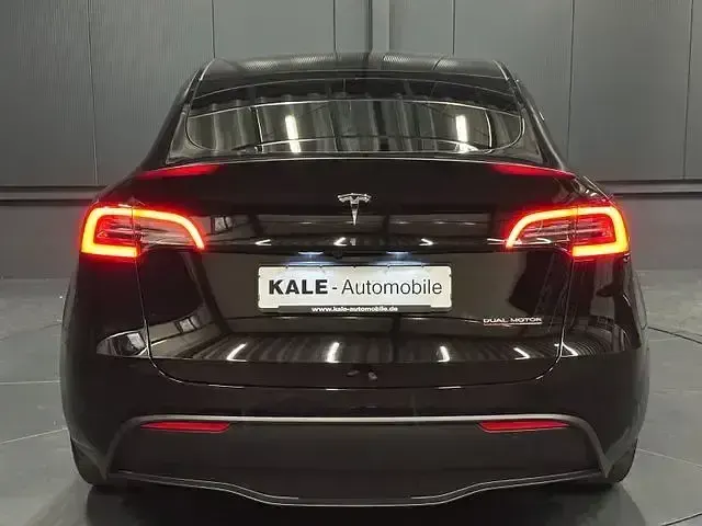 Gebraucht Tesla Model Y Performance 392 kW (534 PS) 2024 Schwarz metallic SUV