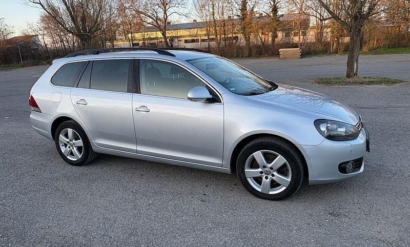 Gebraucht VW Golf VI 140 PS (102 kW) 2012 Silber Kleinwagen