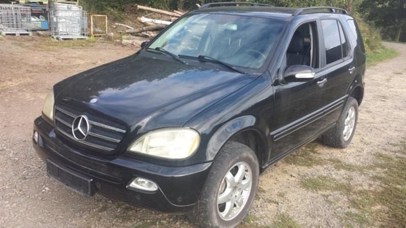 Schwarz Gebraucht 2004 Mercedes ML400 SUV | 3.250 € (Superpreis) - Bild 1/4
