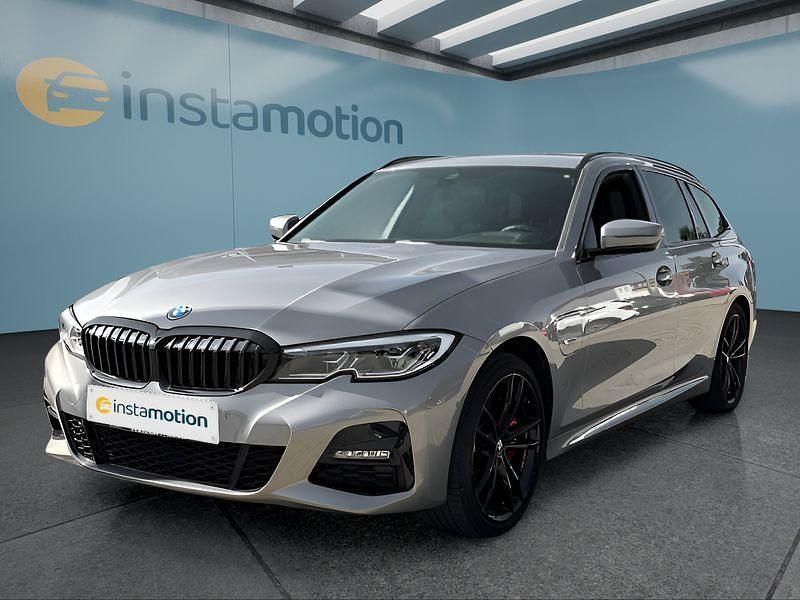 Grau Gebraucht 2022 BMW 330e M Sport Kombi | 33.749 € (Fairer Preis) - Bild 1/4