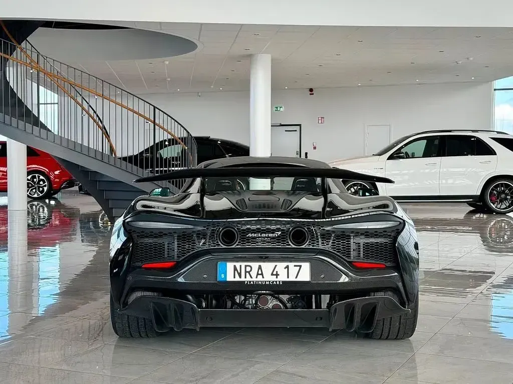 Gebraucht McLaren Artura 700 PS (514 kW) 2023 Schwarz Coupé