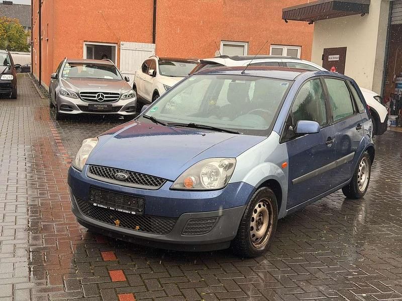 Blau Gebraucht 2006 Ford Fiesta Kleinwagen | 1.111 € (Superpreis) - Bild 1/3