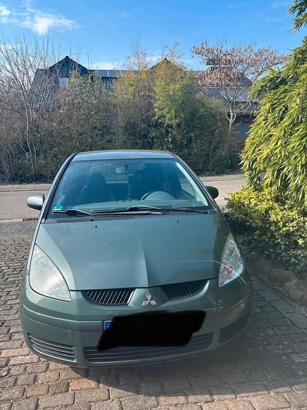 Gebraucht Mitsubishi Colt 95 PS (69 kW) 2006 Grün Limousine