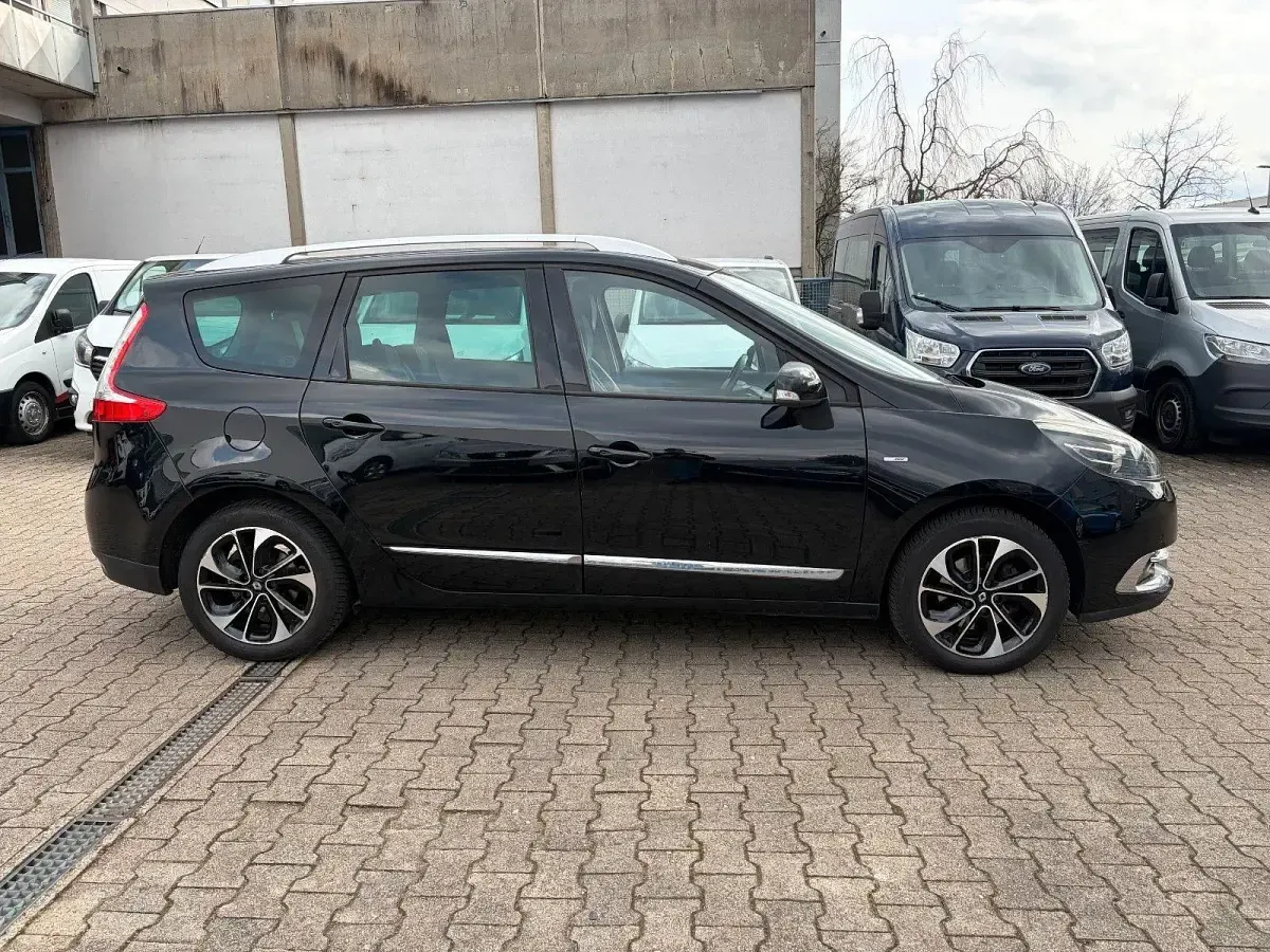 Gebraucht Renault Scenic E-Tech Bose Edition 132 PS (97 kW) 2015 Schwarz Kombi