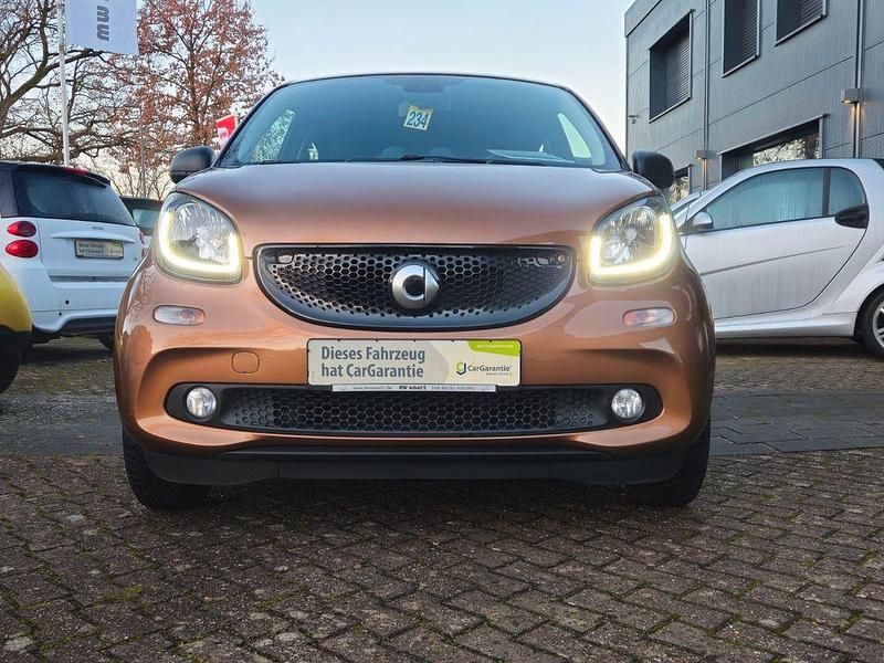 Używany Smart ForFour Passion 90 KM (66 kW) 2016 Czarny Hatchback