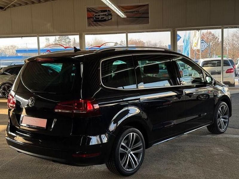 Gebraucht VW Sharan 184 PS (135 kW) 2017 Schwarz Van / Kleinbus