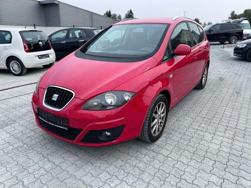 Rot Gebraucht 2012 Seat Altea XL Copa Van / Kleinbus | 4.600 € (Fairer Preis) - Bild 1/4