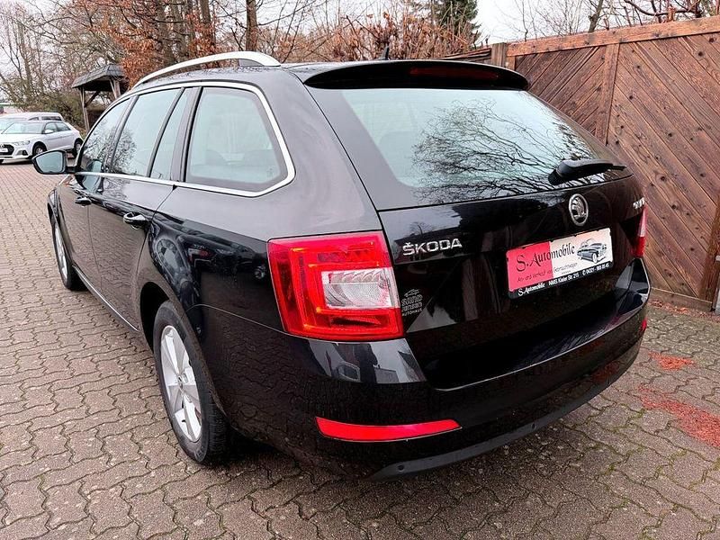 Gebraucht Skoda Octavia Style 116 PS (85 kW) 2017 Schwarz Kombi