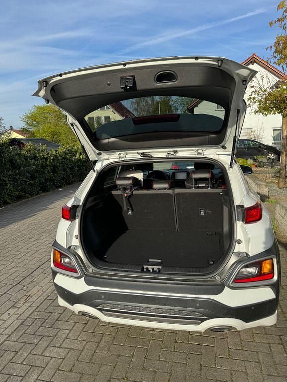 Gebraucht Hyundai Kona 177 PS (130 kW) 2019 Weiß SUV