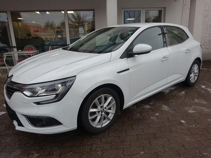 Gebraucht Renault Mégane IV Zen 140 PS (102 kW) 2019 Weiß Limousine