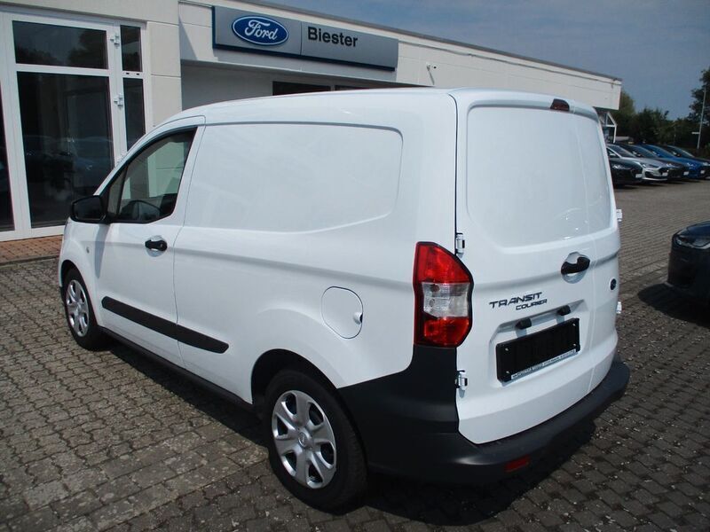 Gebraucht Ford Transit Trend 101 PS (74 kW) 2022 Frostweiß Van