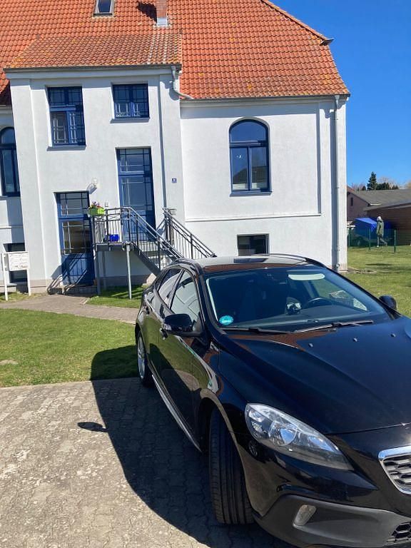 Gebraucht Volvo V40 CC 114 PS (83 kW) 2014 Schwarz Kombi