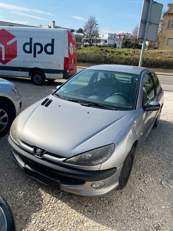 Gebraucht Peugeot 206 2001 Silber Kleinwagen