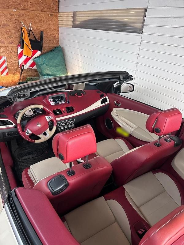 Gebraucht Renault Mégane Cabriolet Floride 135 PS (99 kW) 2011 Weiß Cabrio