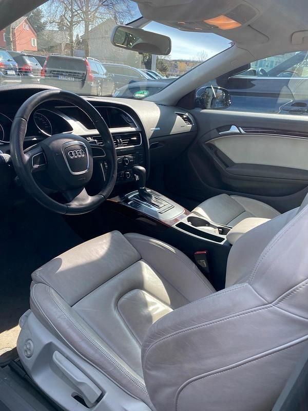 Gebraucht Audi A5 179 PS (131 kW) 2009 Schwarz Coupé