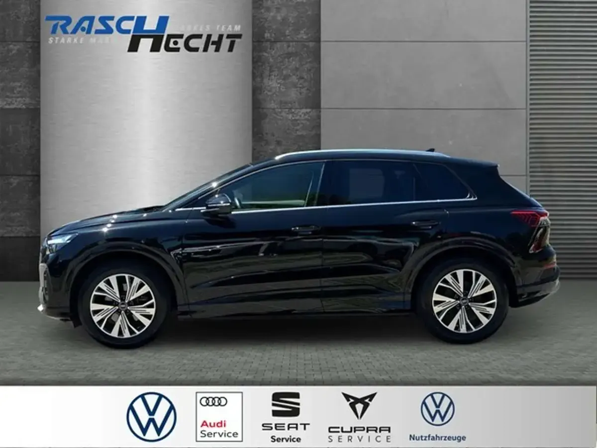 Gebraucht Audi Q4 e-tron 125 kW (170 PS) 2023 Mythosschwarz metallic SUV
