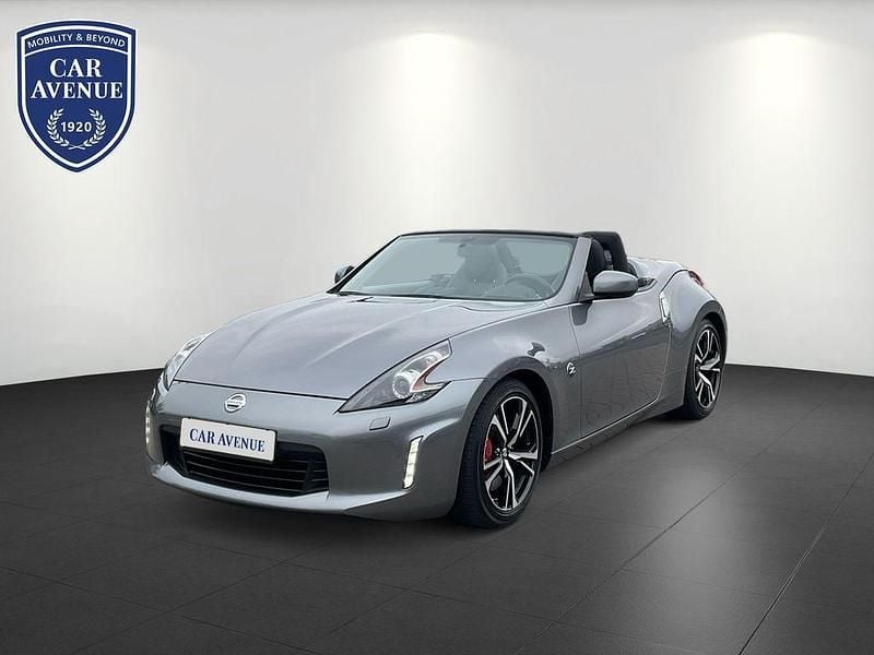 Gun metallic (m) Gebraucht 2018 Nissan 370Z Pack Cabrio | 30.890 € (Fairer Preis) - Bild 1/4