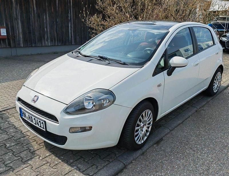 Gebraucht Fiat Punto More 86 PS (63 kW) 2012 Weiß Kleinwagen