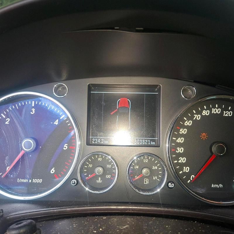 Schwarz Gebraucht 2005 VW Touareg SUV | 3.400 € (Superpreis) - Bild 1/4