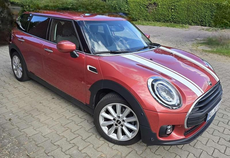 Rot Gebraucht 2021 Mini Cooper Clubman Classic Kombi | 24.500 € (Fairer Preis) - Bild 1/4