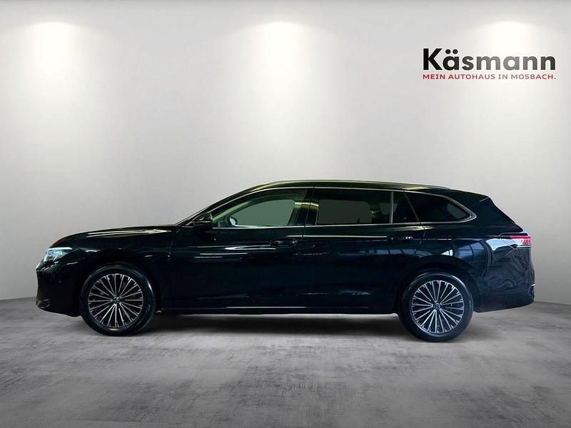 Gebraucht VW Passat Elegance 150 PS (110 kW) 2024 Schwarz Kombi