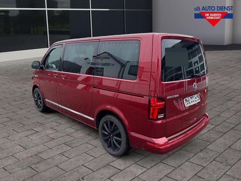 Usata VW Multivan 204 CV (150 kW) 2021 Rosso Monovolume