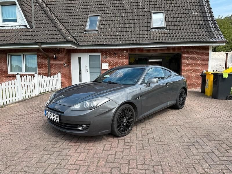Grau Gebraucht 2008 Hyundai Coupé Coupé | 3.500 € (Guter Preis) - Bild 1/4