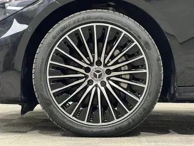 Gebraucht Mercedes CLE300 AMG 204 PS (150 kW) 2025 Schwarz Coupé