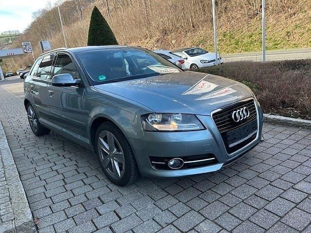 Gebraucht Audi A3 Ambiente 140 PS (102 kW) 2011 Grau Kleinwagen