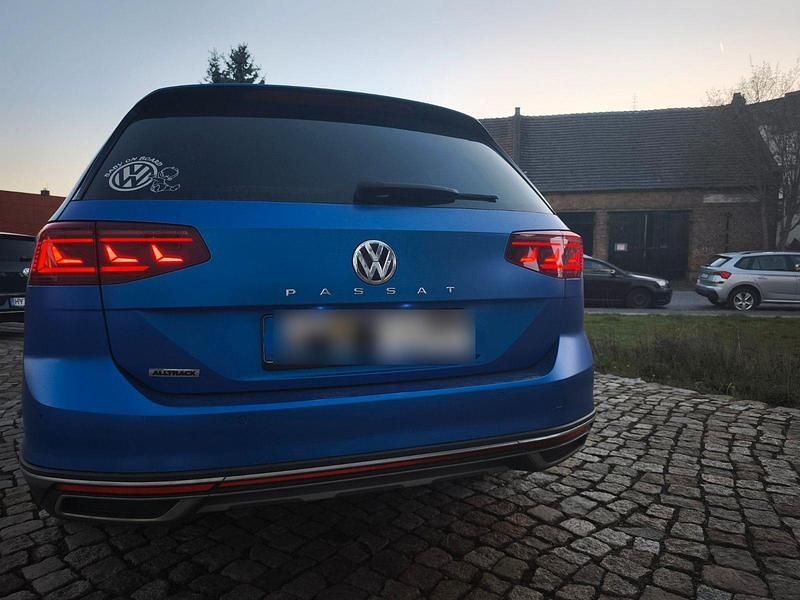 Gebraucht VW Passat Alltrack 190 PS (139 kW) 2020 Blau Kombi