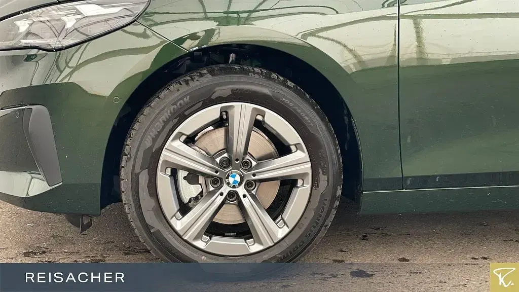 Gebraucht BMW 220 Active Tourer 156 PS (114 kW) 2025 Schwarz Van / Kleinbus