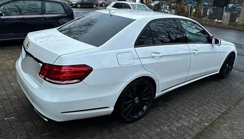 Gebraucht Mercedes E200 Night 2015 Weiß Limousine