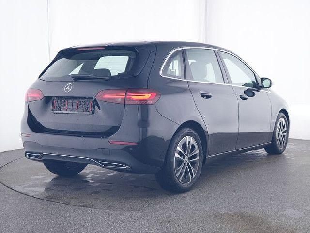 Schwarz Gebraucht 2024 Mercedes B200 Progressive Van / Kleinbus | 32.880 € (Etwas zu teuer) - Bild 1/4
