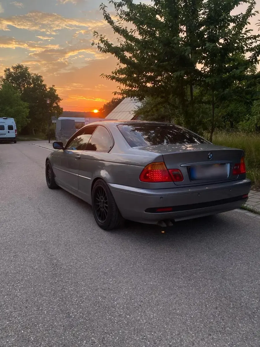 Gebraucht BMW 330 204 PS (150 kW) 2004 Grau Coupé