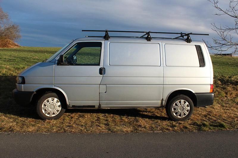 Gebraucht VW Transporter 102 PS (75 kW) 2002 Silber Van