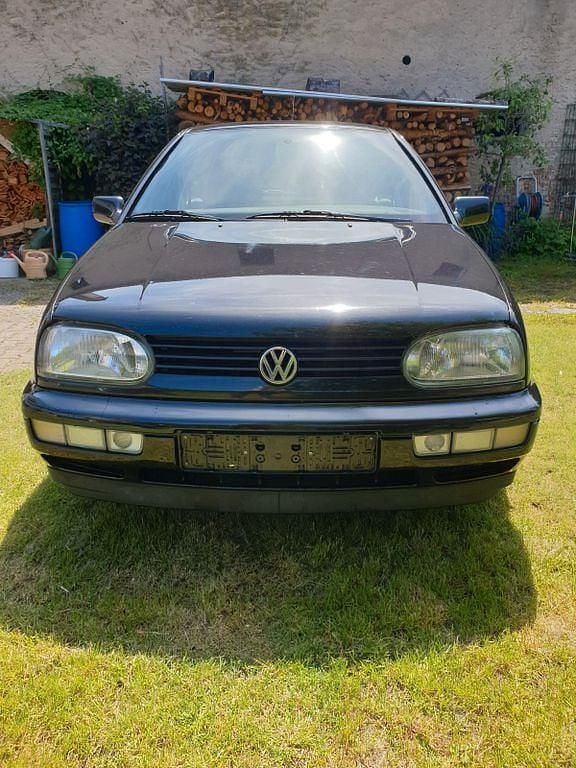 Schwarz Gebraucht 1997 VW Golf III Limousine | 1.700 € (Superpreis) - Bild 1/4