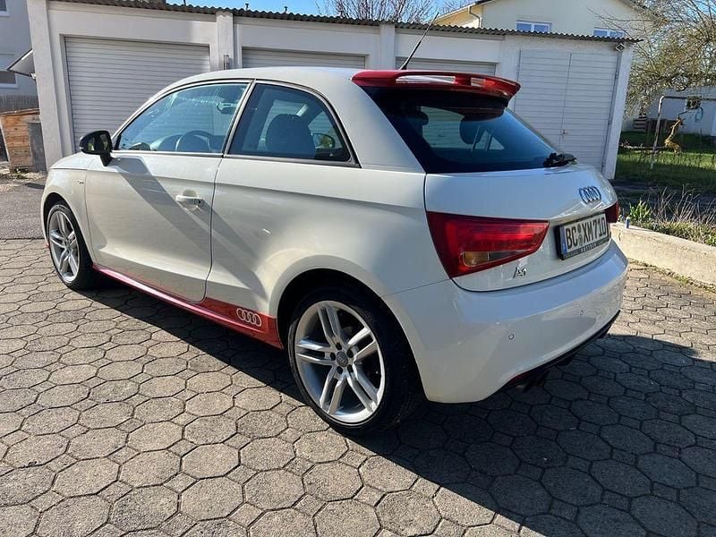 Gebraucht Audi A1 S-Line 122 PS (89 kW) 2011 Weiß Kleinwagen
